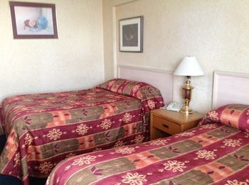 Town And Country Motor Hotel YYC Buitenkant foto